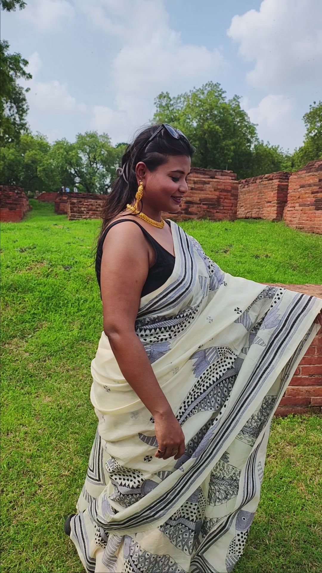 Jolchhobi • Kantha Stitch • Tussar