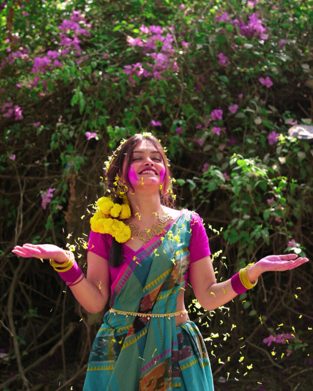 Ikkat Patterned •Dhaniakhali • Cotton