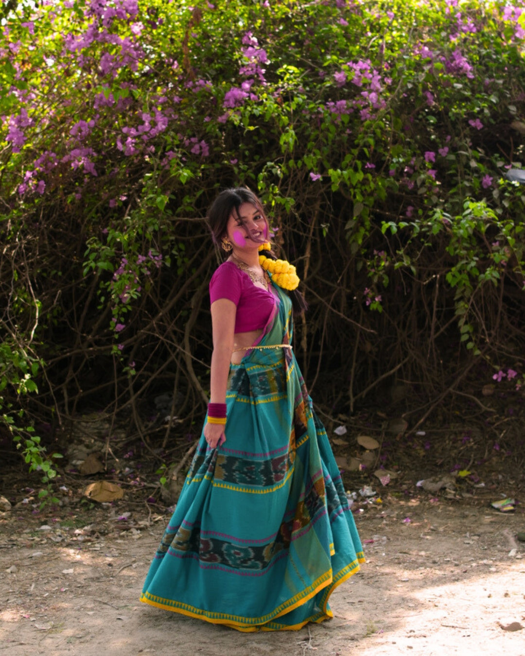 Ikkat Patterned •Dhaniakhali • Cotton