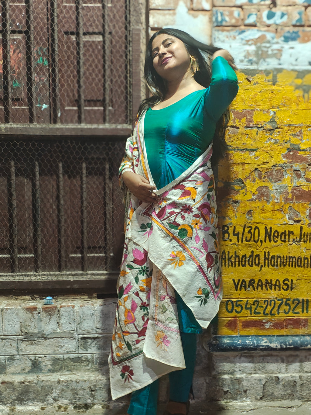 Pakhree.[Stylized feminine form of bird]