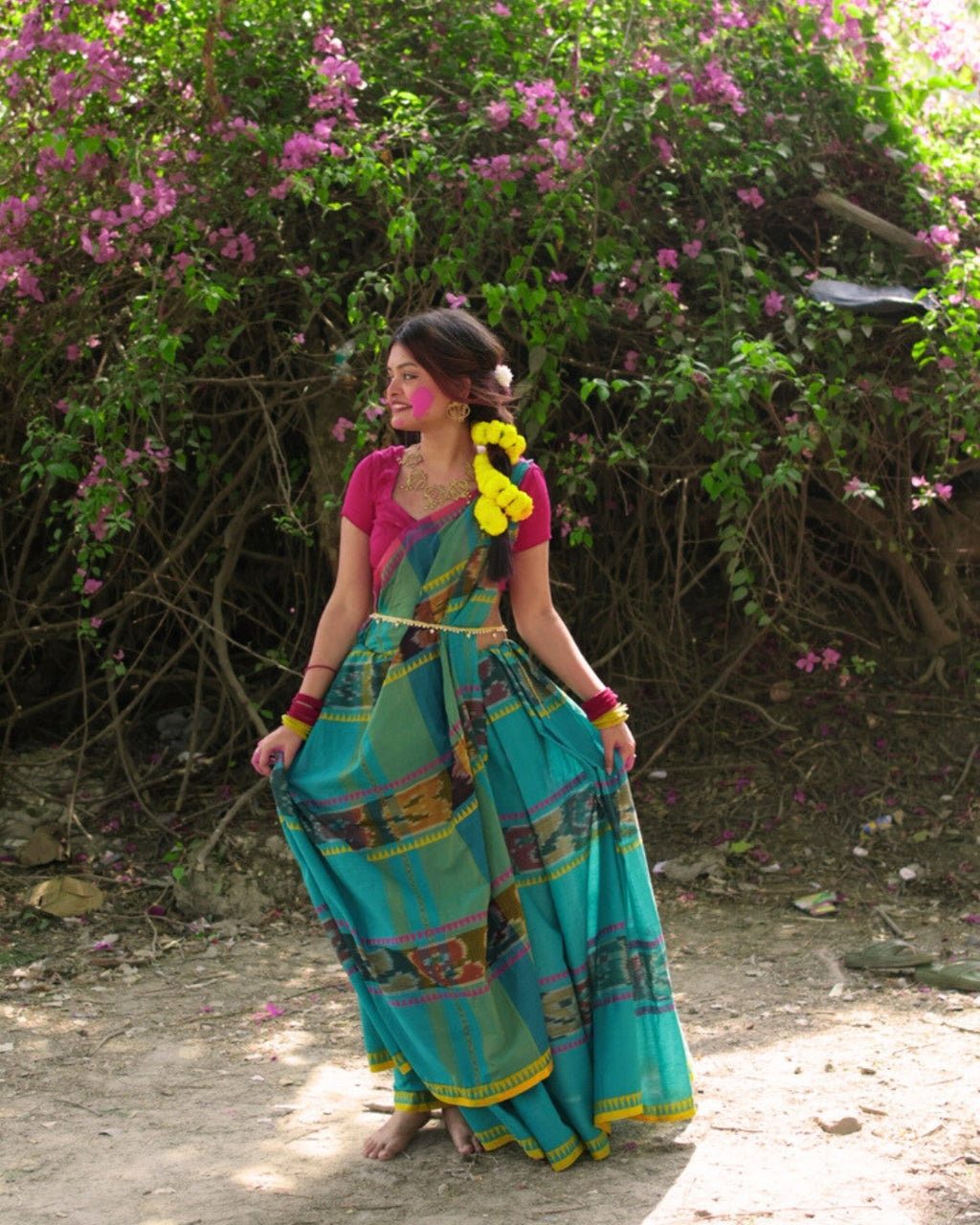 Ikkat Patterned •Dhaniakhali • Cotton