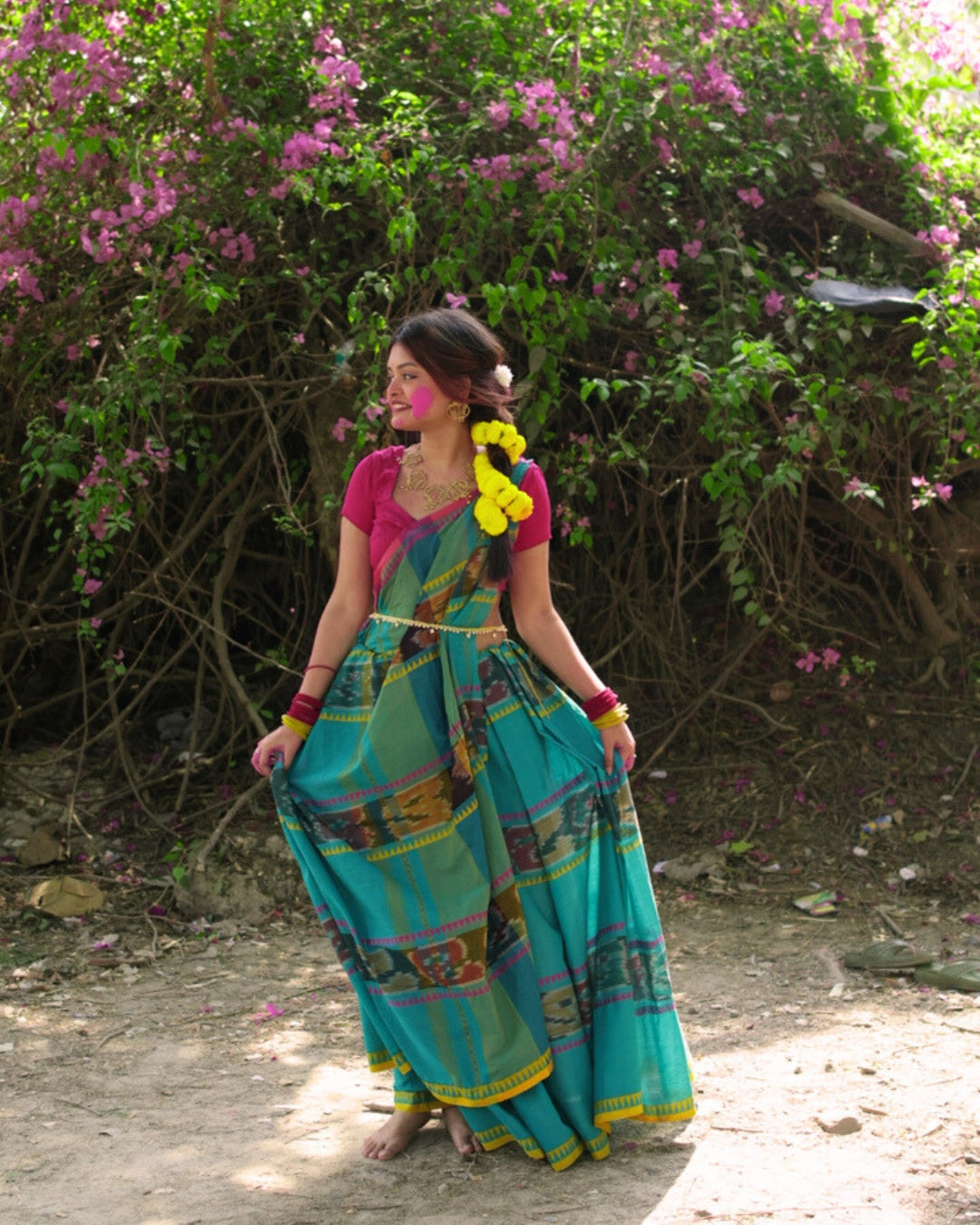 Ikkat Patterned •Dhaniakhali • Cotton