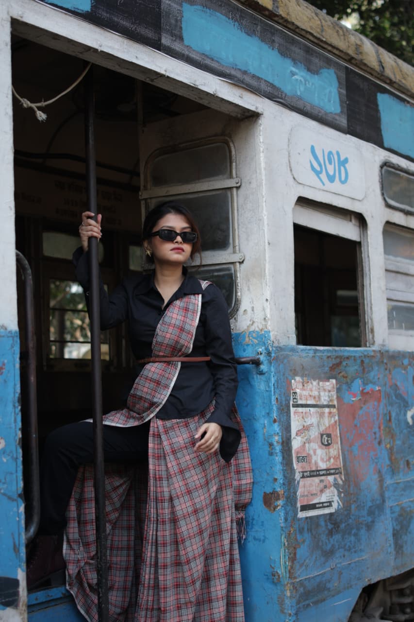 Gaamcha • Phulia • Cotton--Crimson Braid -Crimson Braid 