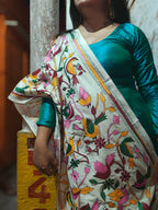 Pakhree.[Stylized feminine form of bird]